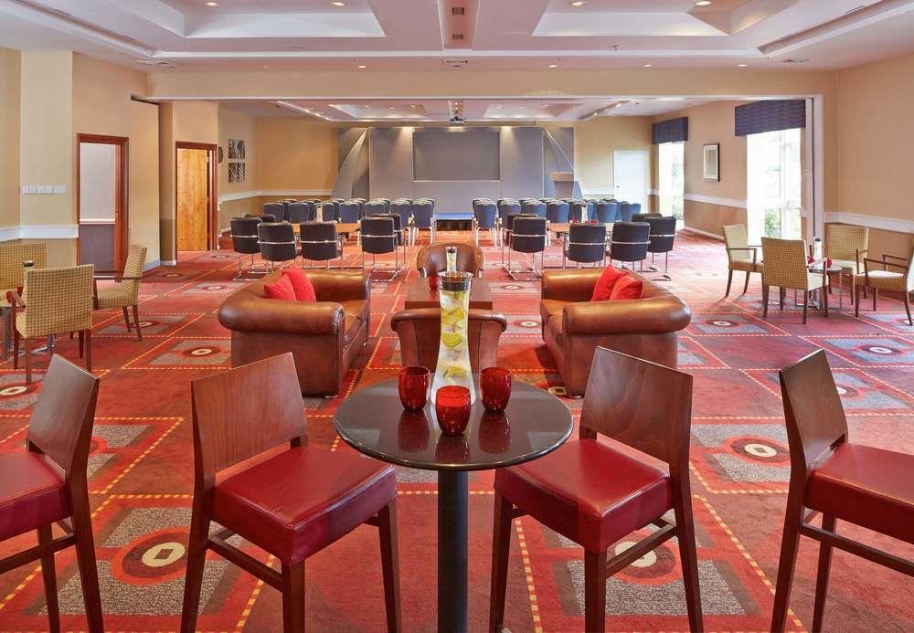 Delta Hotels By Marriott Northampton Exterior photo