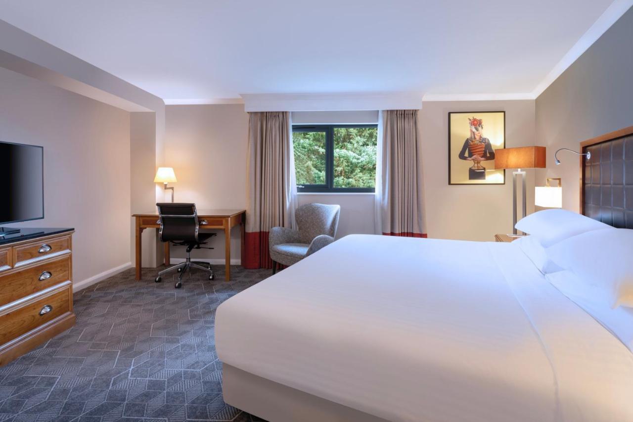Delta Hotels By Marriott Northampton Exterior photo