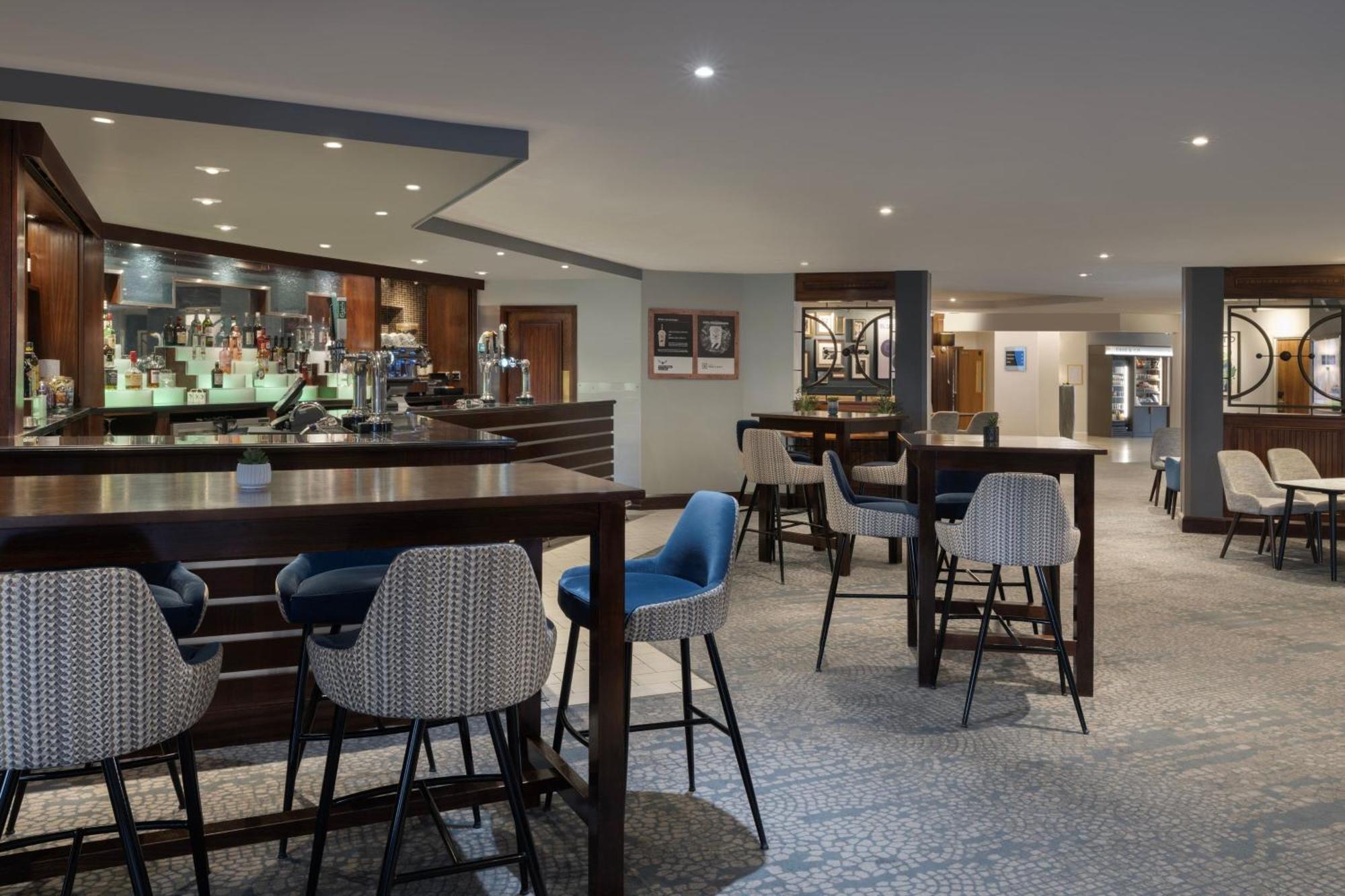 Delta Hotels By Marriott Northampton Exterior photo